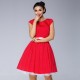 Červené šaty s drobným puntíkem